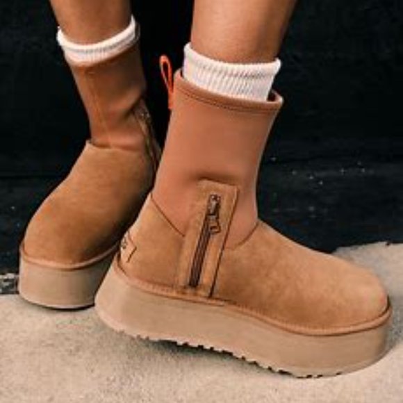 UGG $170 Classic Dipper Platform Chestnut Sz 10 NIB! - Picture 2 of 5